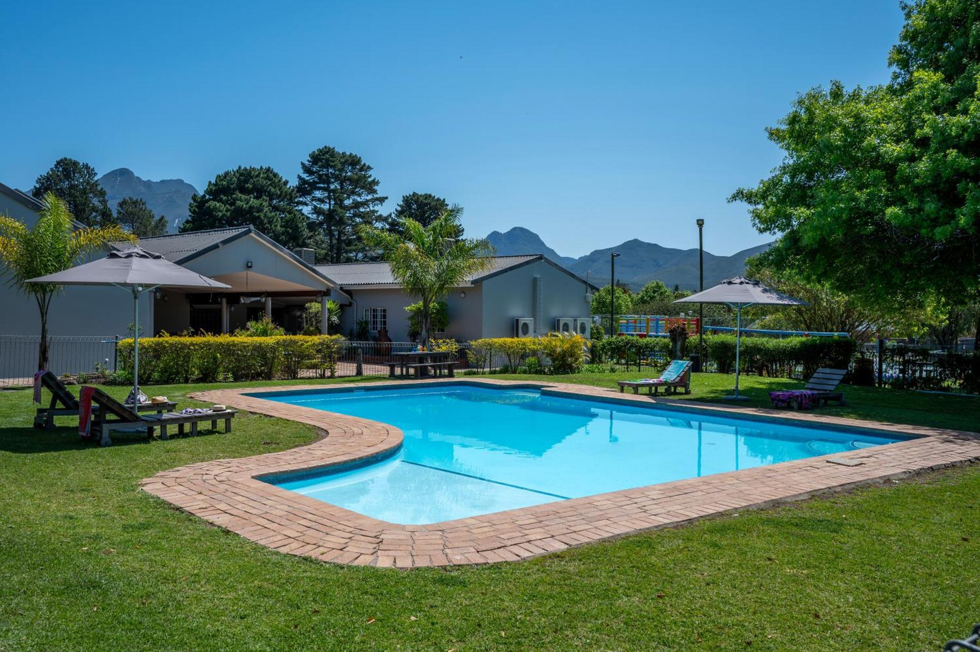 Pine Lodge จอร์จ ภายนอก รูปภาพ
